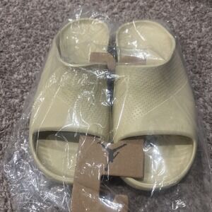 Nike Jordan Post Slide Team Gold Yellow Men Casual Sandal DX5575-700 Size 10